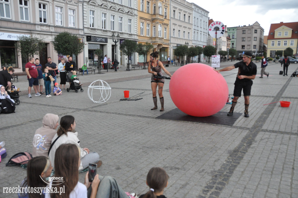 Pokaz kunsztu okraszony dużą dawką humoru