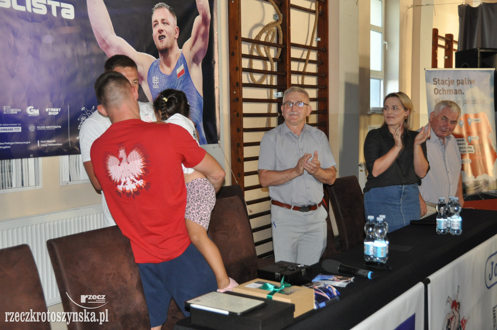 Powitanie Roberta Barana w Krotoszynie po zdobyciu medalu MŚ