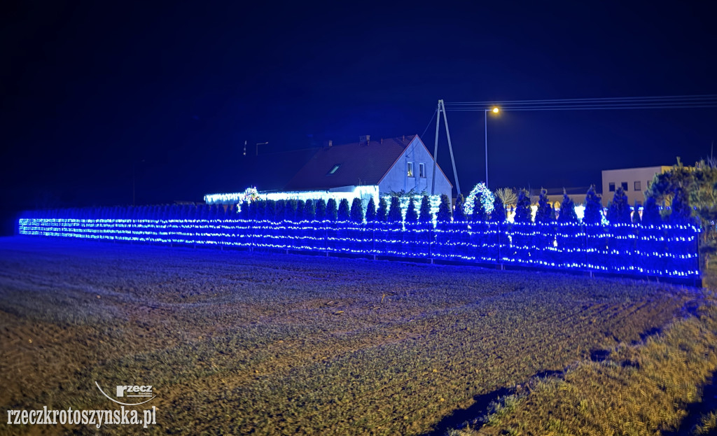 Niezwykłe i rekordowe oświetlenie posesji
