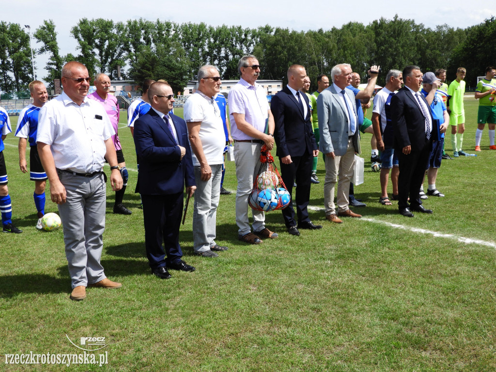 Astrze stuknęło 90 lat