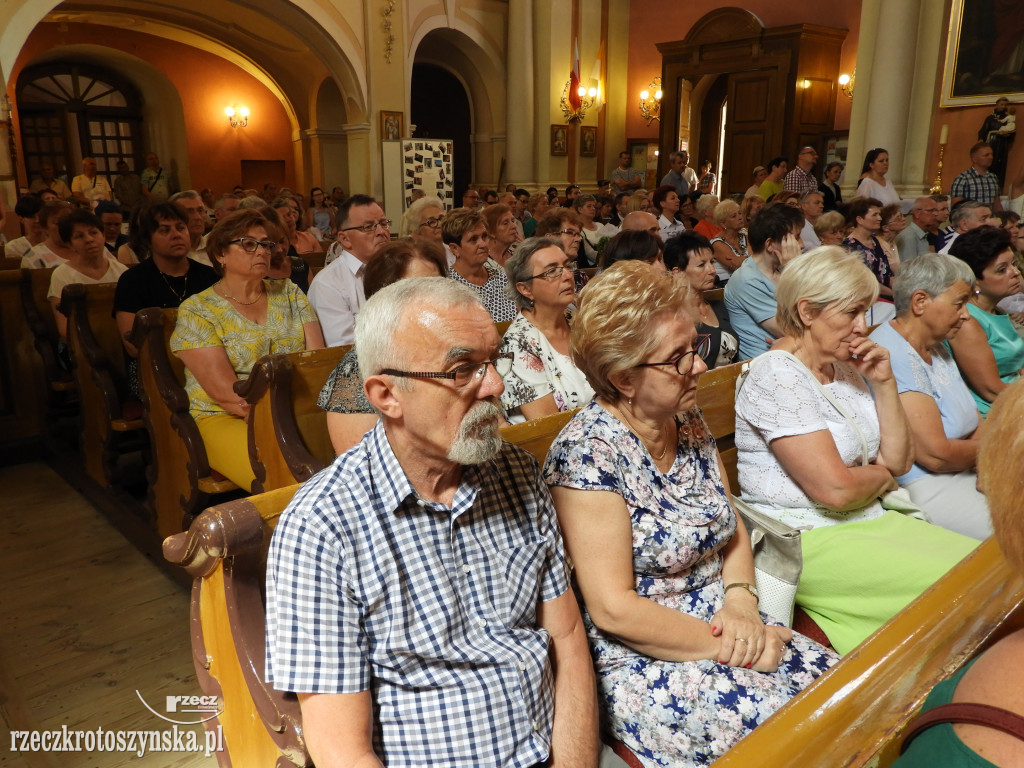 Odpust w Krotoszynie w cieniu krzyża