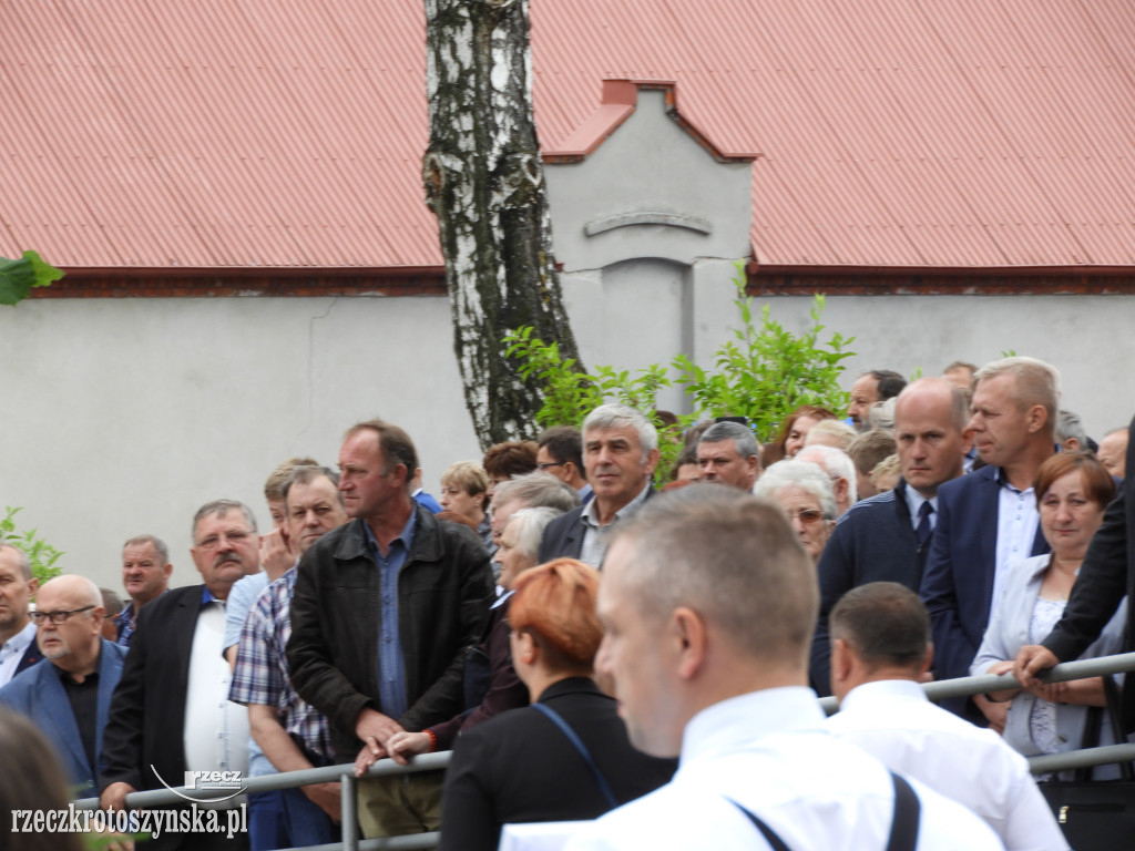 Ks. Dariusz Kowalek spoczął w Przynowie
