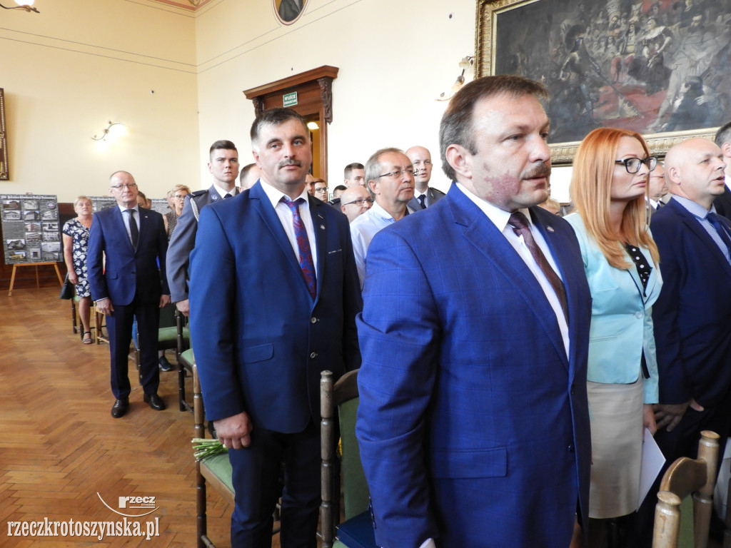Huczne urodziny policji