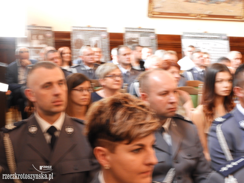 Huczne urodziny policji