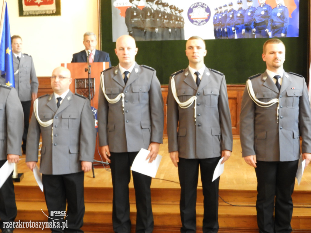 Huczne urodziny policji