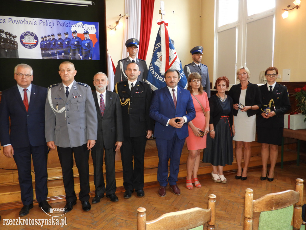 Huczne urodziny policji