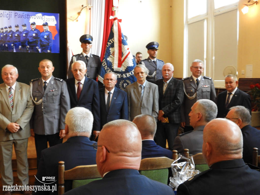 Huczne urodziny policji