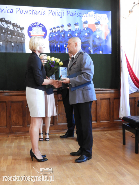 Huczne urodziny policji