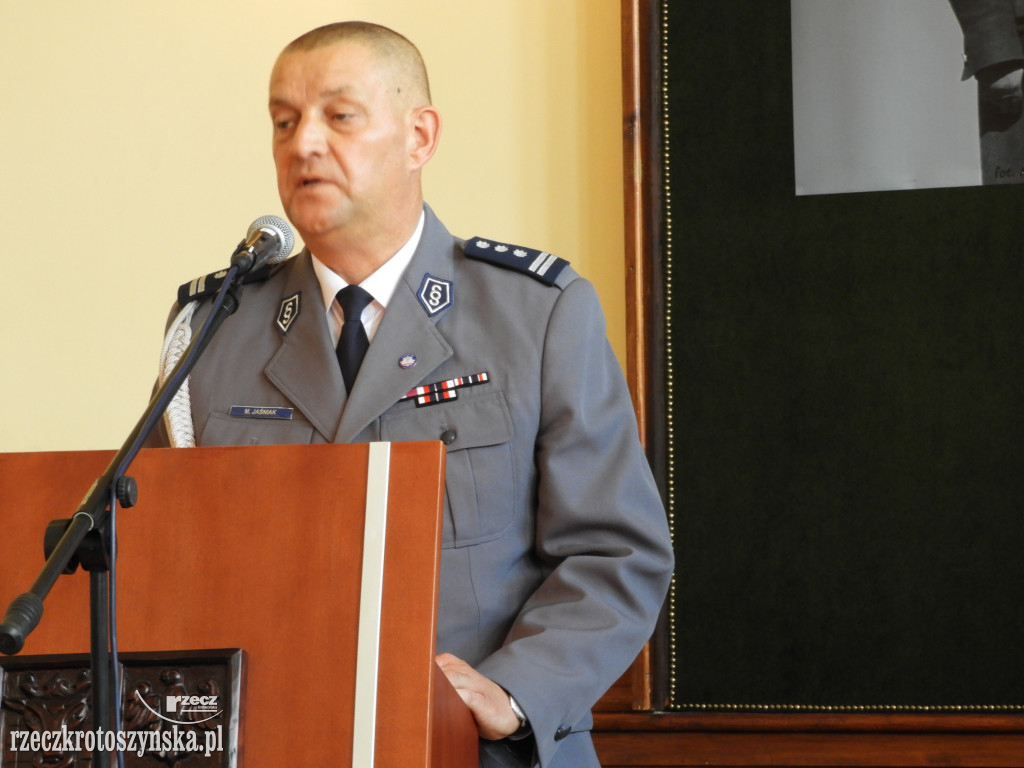 Huczne urodziny policji