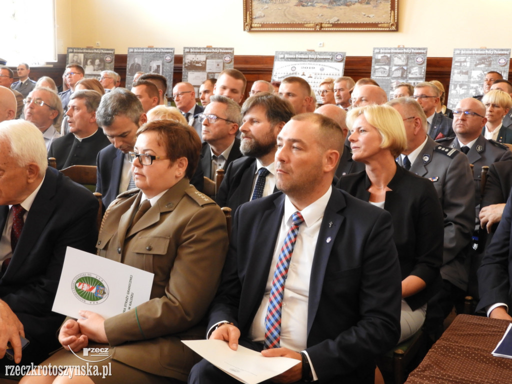 Huczne urodziny policji