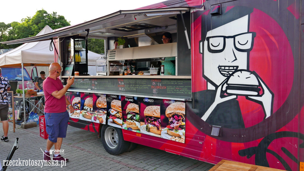 Food trucki w Krotoszynie, czyli targowisko pyszności