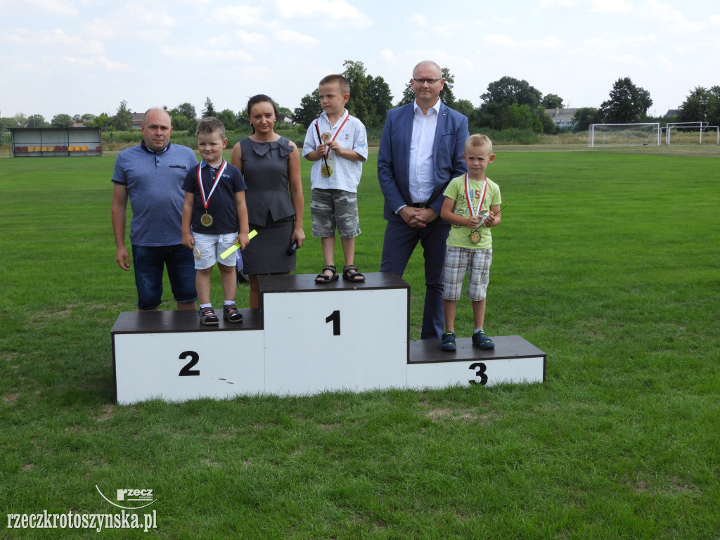 Uczestnicy rowerowego rodea nagrodzeni