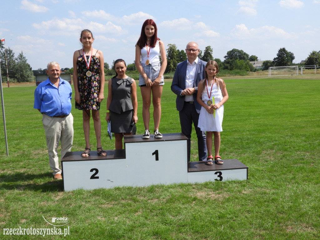 Uczestnicy rowerowego rodea nagrodzeni