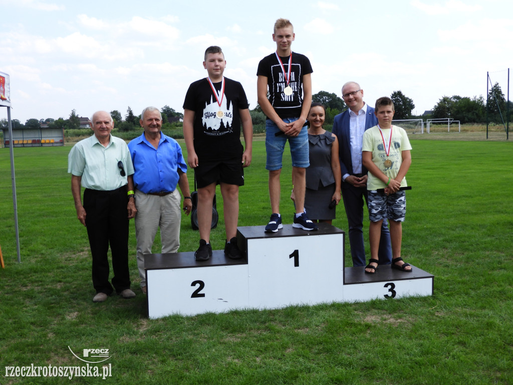 Uczestnicy rowerowego rodea nagrodzeni