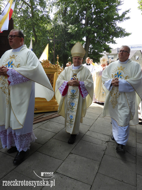 Przyszli do lutogniewskiej Matki