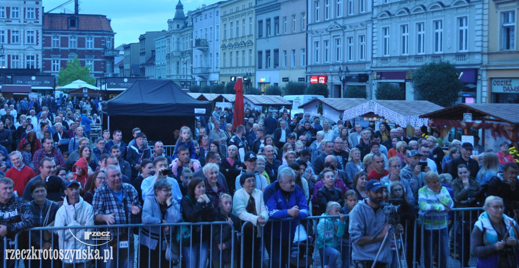 Kulinarny festiwal z Karolem Okrasą na Rynku w Krotoszynie