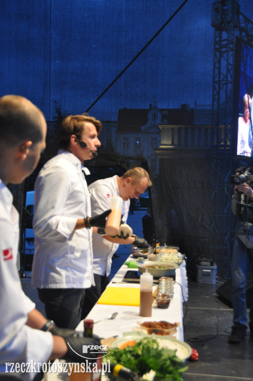 Kulinarny festiwal z Karolem Okrasą na Rynku w Krotoszynie