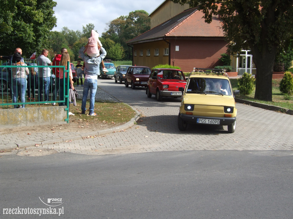 KOŹMIN. Zlot miłośników fiata 126p