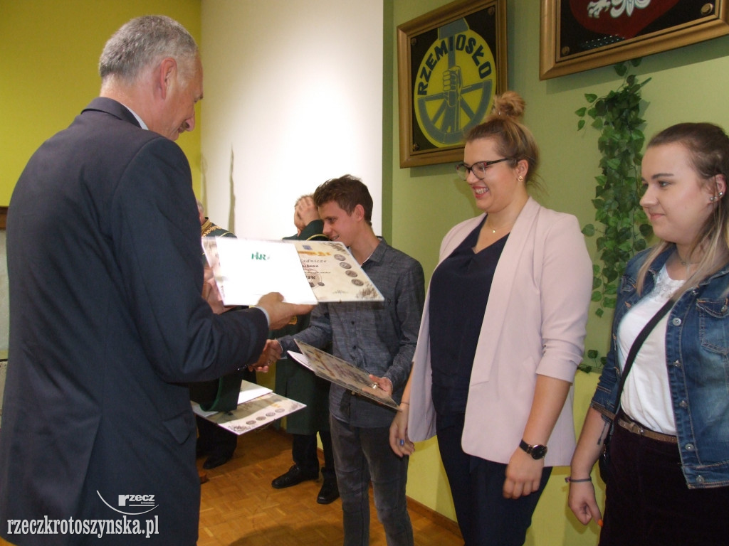 Wręczenie świadectw czeladniczych