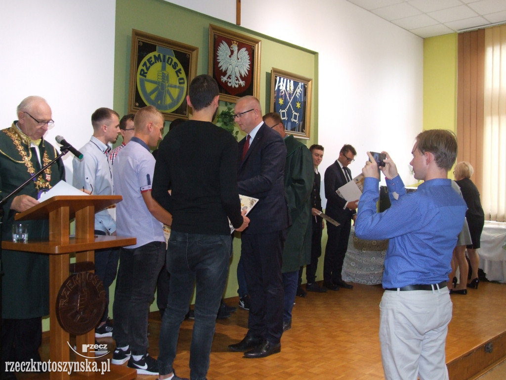 Wręczenie świadectw czeladniczych