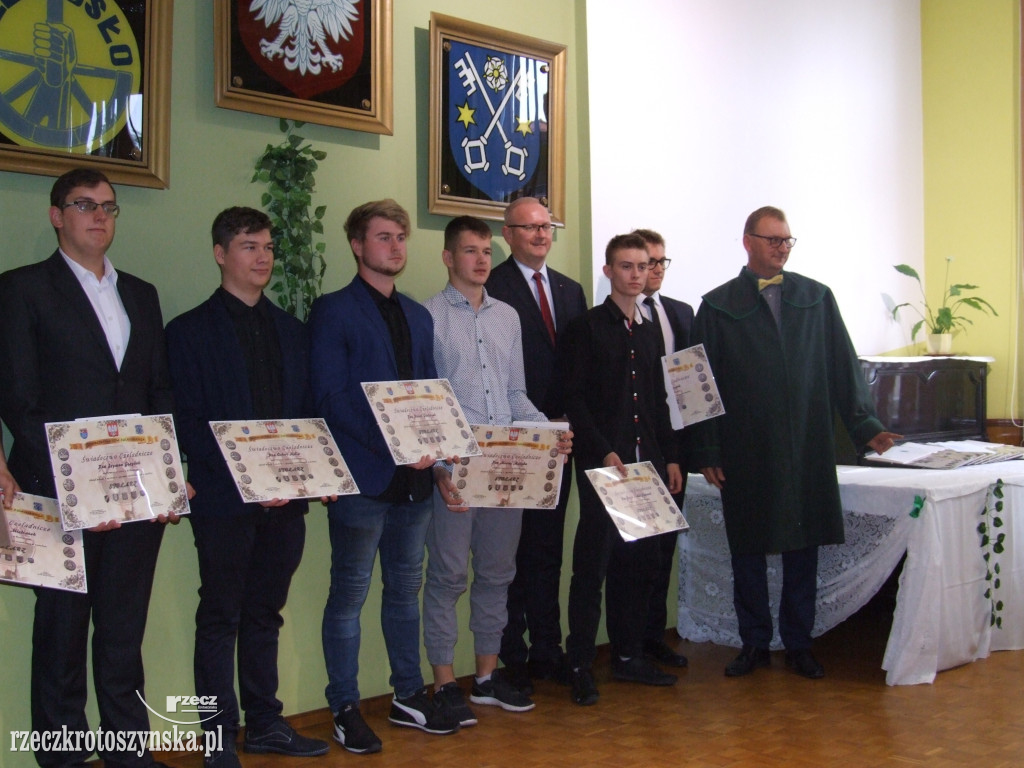 Wręczenie świadectw czeladniczych