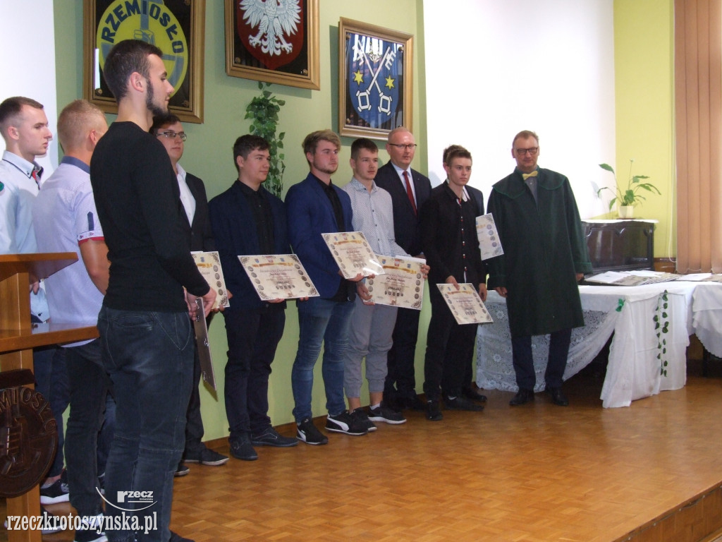 Wręczenie świadectw czeladniczych