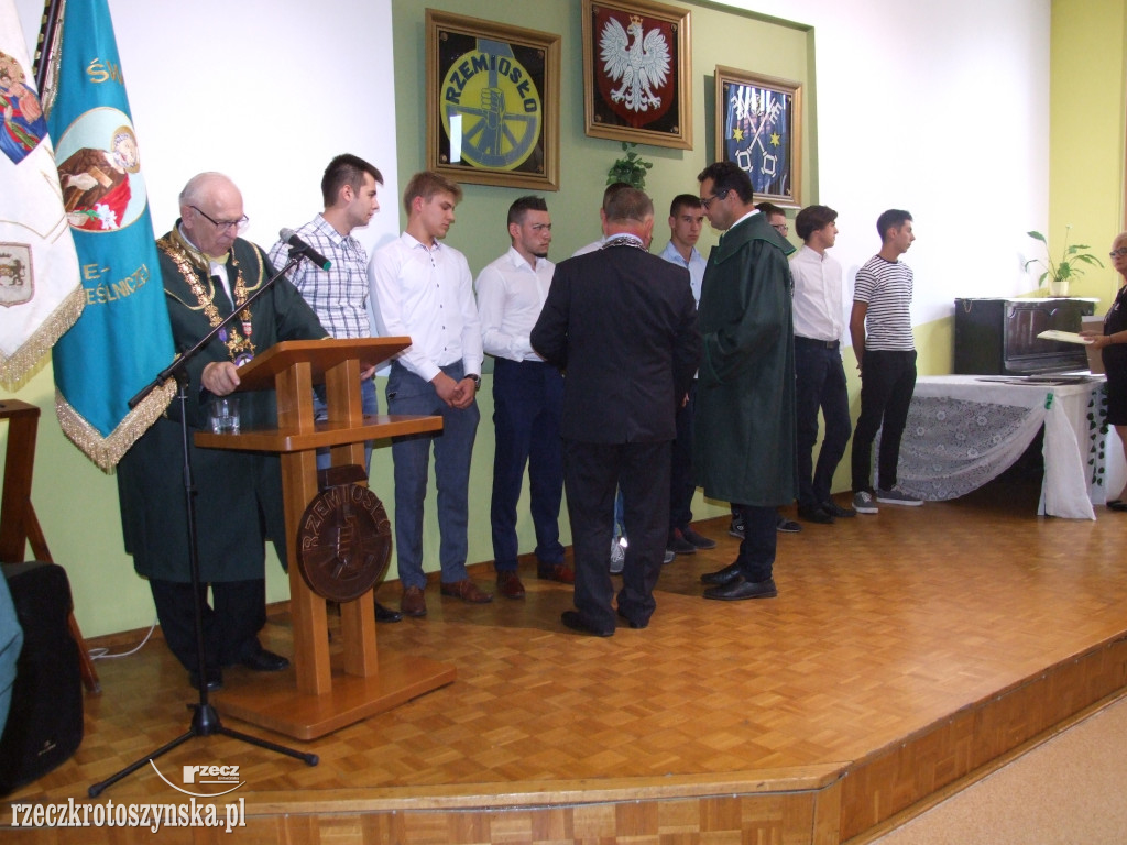 Wręczenie świadectw czeladniczych