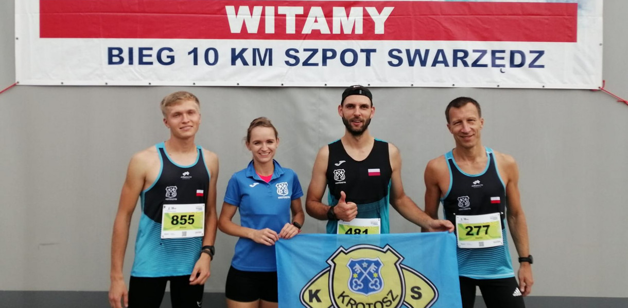 Grupa zawodników Ks Krotosz w Swarzędzu
