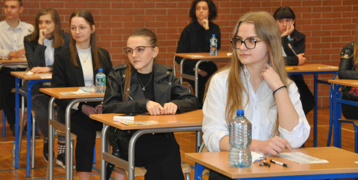 Matury rozpoczął egzamin z języka polskiego (ZDJĘCIA)