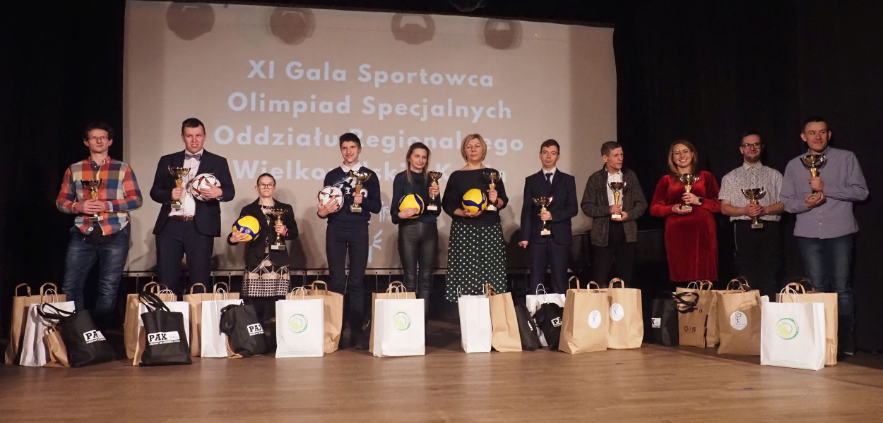 Nagrodzeni sportowcy  - foto J. GŁODAS