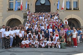 Zatańczyli poloneza z okazji 610-lecia Krotoszyna-1358