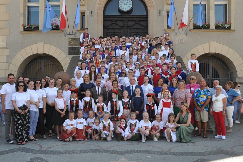 Zatańczyli poloneza z okazji 610-lecia Krotoszyna