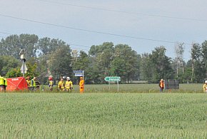 Wypadek autobusu z wycieczką szkolną. Nie żyje 82-latek z opla-16419
