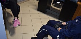 Zatrzymał pijaną kobietę, która chciała uciec