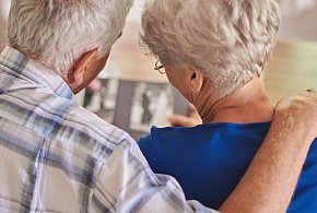 Seniorzy mają powód do radości. Projekt „Godna emerytura” trafił do Sejmu-17975