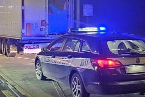 Krotoszynianin przemycał w ciężarówce 6 mln nielegalnych papierosów!-18384