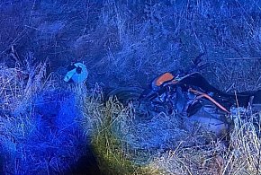 WIELKOPOLSKA 24. Policjanci zauważyli wystającą rękę człowieka-18432