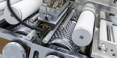 Jak wybrać odpowiednią maszynę do pakowania?