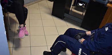 Wracał z urlopu, zobaczył wypadek i zatrzymał pijaną kobietę-18071