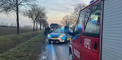 Uderzyła w auto jadące przed nią. Po chwili wjechała w nich 18-latka-18381