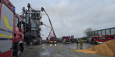 Pożar w suszarni. Strażacy walczyli z ogniem aż 15 godzin-18399
