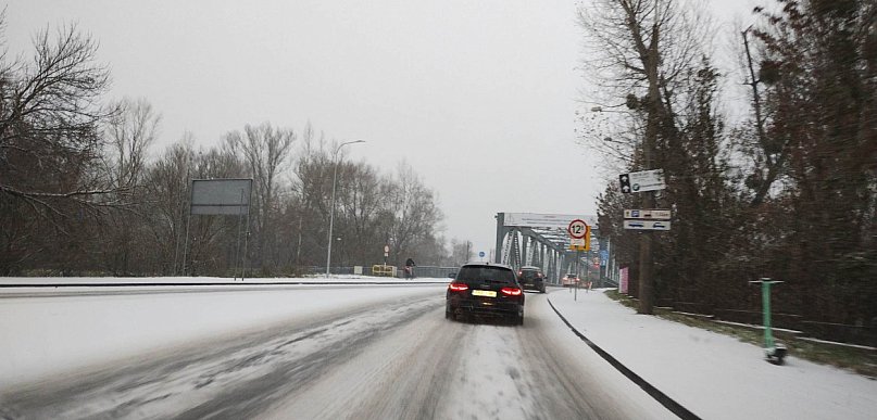 Poważne zagrożenie na drogach. Kierowcy często o tym zapominają