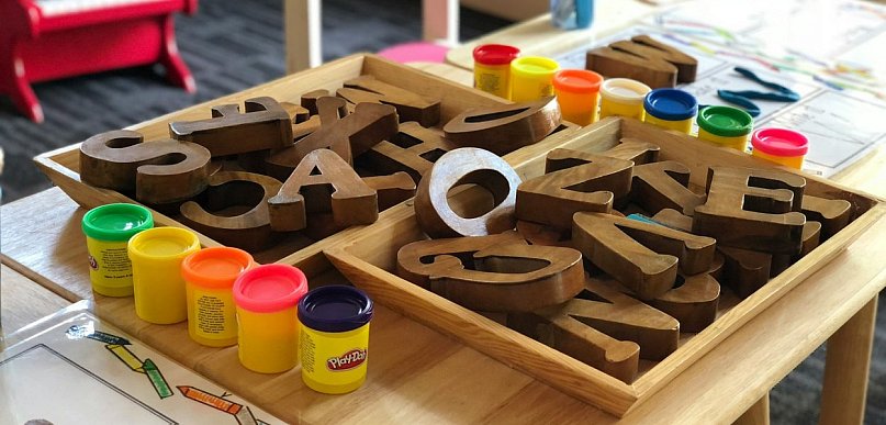 Jak wychować dziecko swobodnie mówiące po angielsku? Praktyczny przewodnik dla świ