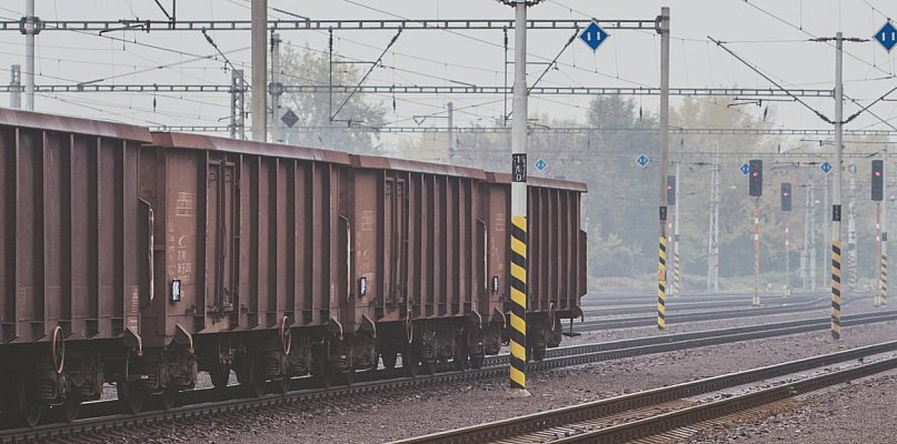 Przejechał na wagonie towarowym 30 km. To było mega niebezpieczne! - 17808