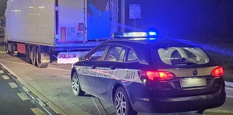 Krotoszynianin przemycał w ciężarówce 6 mln nielegalnych papierosów! - 18384