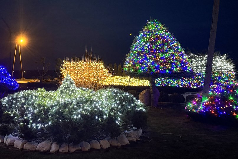 Niezwykłe i rekordowe oświetlenie posesji