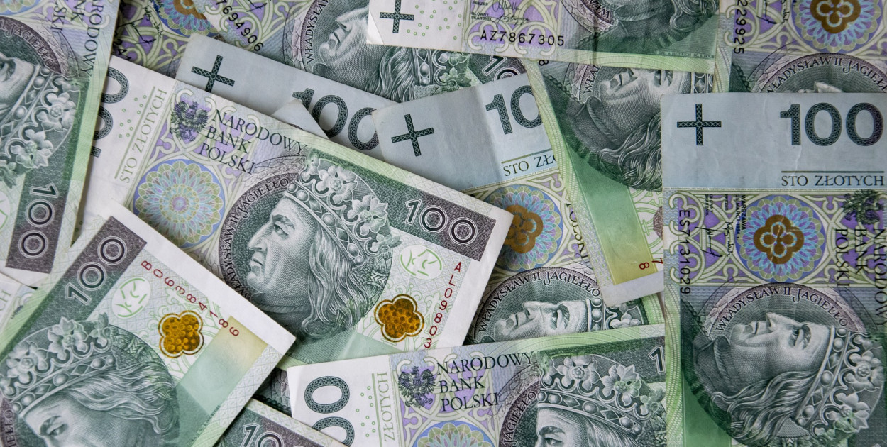 370 tysięcy złotych (bruto) to łączne dochody burmistrza Kobylina Tomasza Lesińskiego w 2024 roku