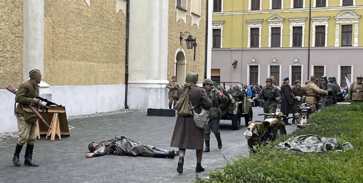 Rekonstrukcja walk o Krotoszyn ze stycznia 1945 r. - foto muzeum.krotoszyn.pl