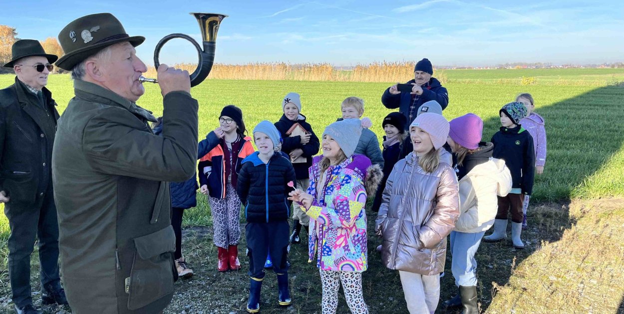 Dominik Paterek z KŁ Kuropatwa zagrał na rogu
