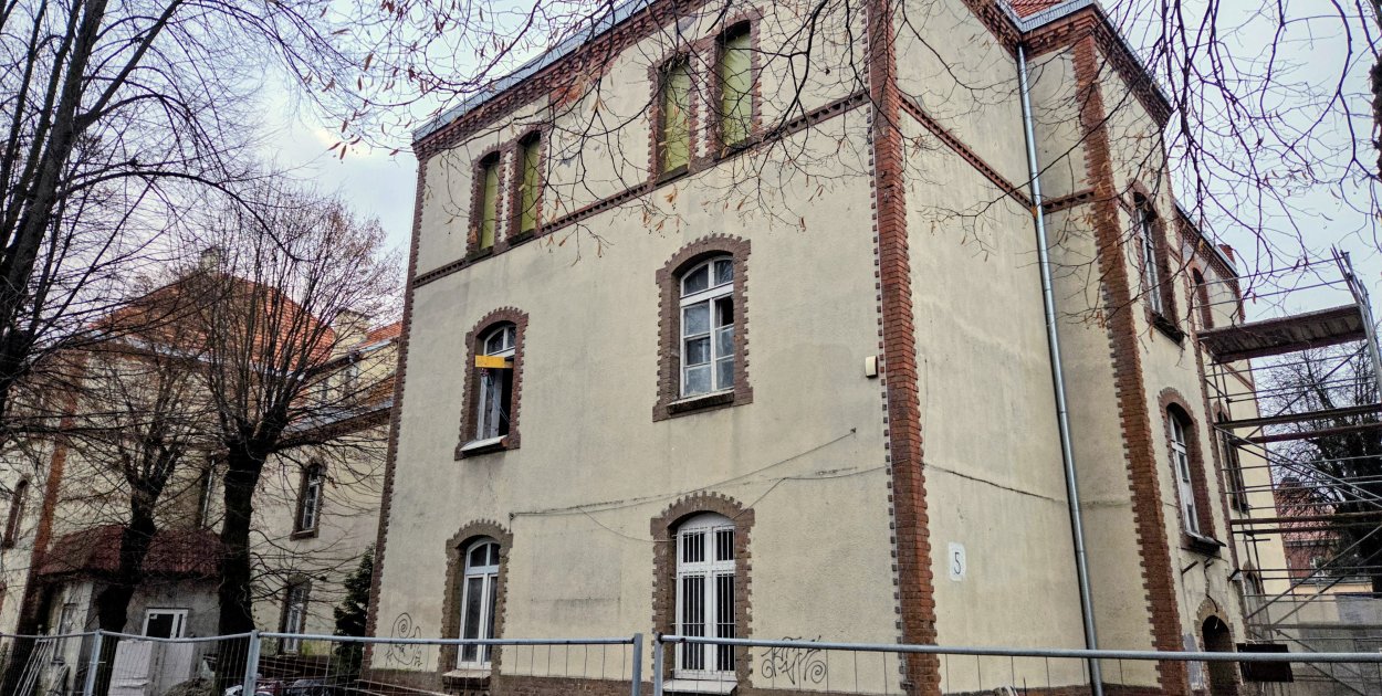 W budynku przy ul. Młyńskiej 2d powstaje 14 nowych mieszkań